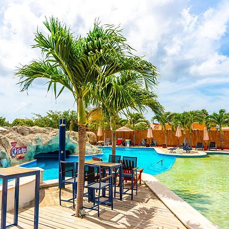 The Ritz Hostel ウィレムスタッド エクステリア 写真