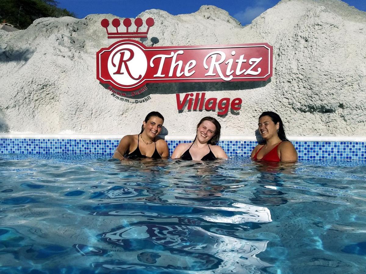 The Ritz Hostel ウィレムスタッド エクステリア 写真