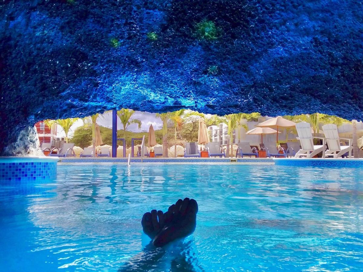 The Ritz Hostel ウィレムスタッド エクステリア 写真