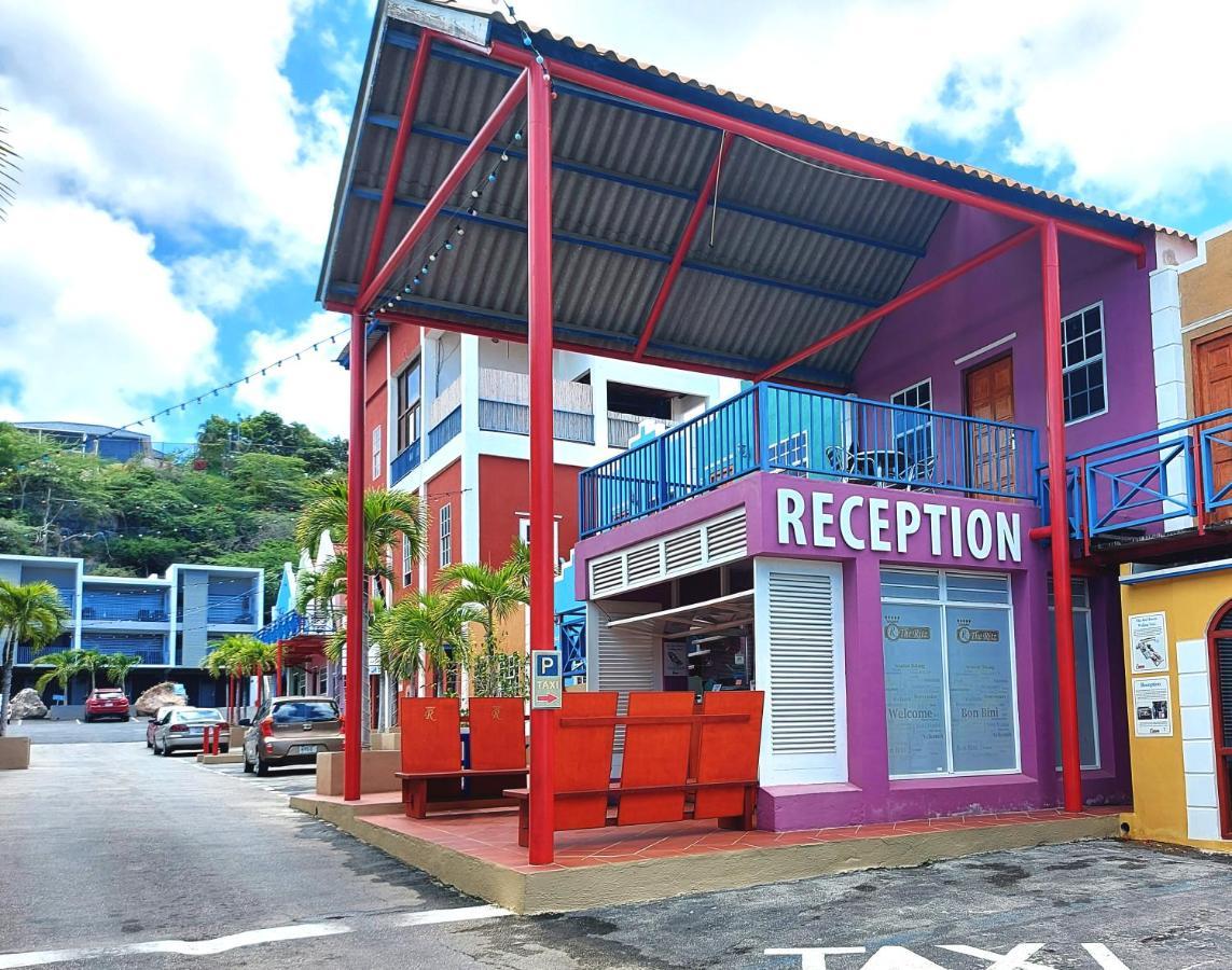 The Ritz Hostel ウィレムスタッド エクステリア 写真