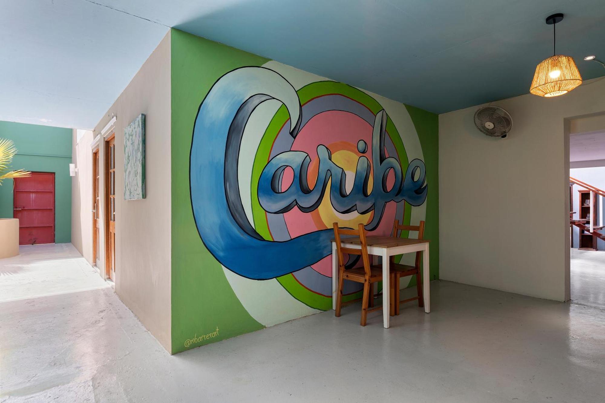 The Ritz Hostel ウィレムスタッド エクステリア 写真