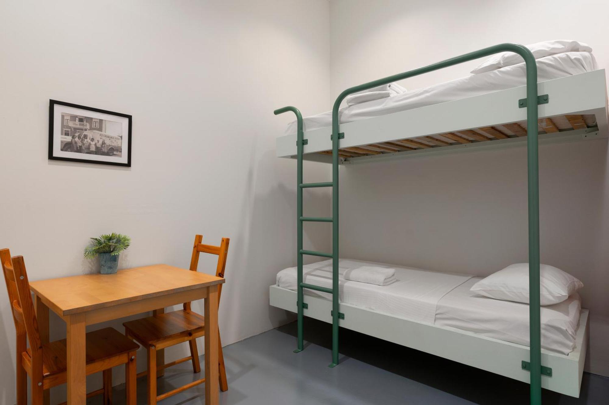 The Ritz Hostel ウィレムスタッド エクステリア 写真